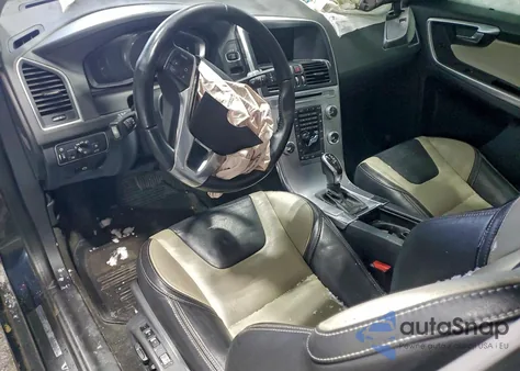 2017 Volvo Xc60 T5 Dynamic из США, поврежденный, VIN YV440MRR4H2015950